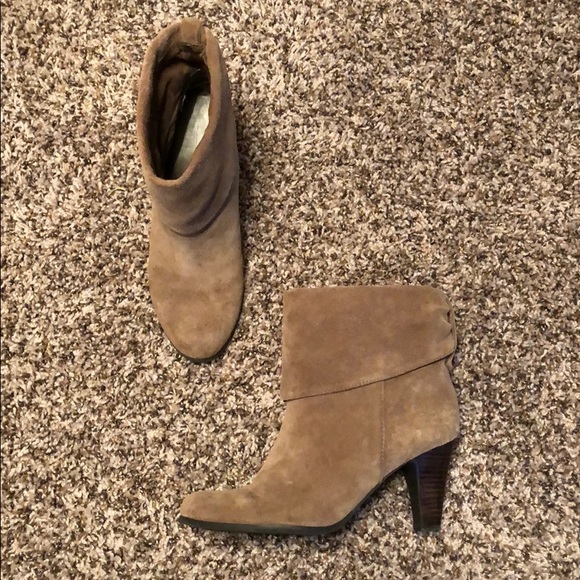 BCBGeneration Taupe Booties Size 8 - Picture 1 of 1